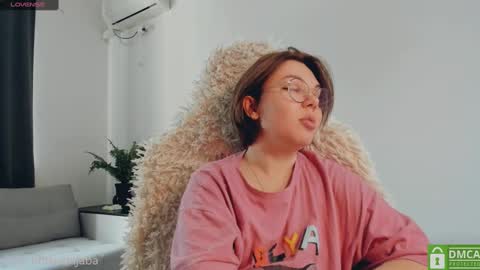   online show from 25, 2, 2025