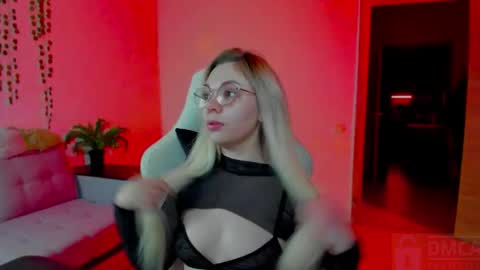   online show from 1, 12, 2025