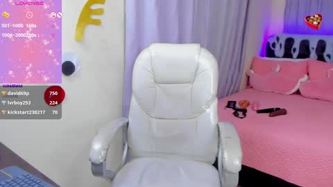 Snapshot of hot_beauty__ chatting on 28, 12, 2024 VALENTINA online show from 28, 12, 2024