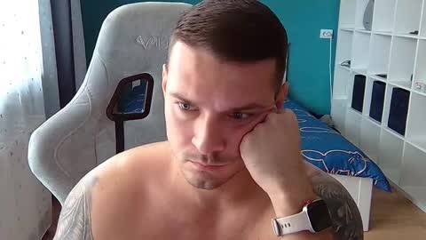 hot_cap_77 online show from 16, 11, 2025