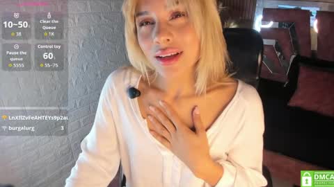Snapshot of hot_cupid01 chatting on 19, 5, 2026 Valery online show from 19, 5, 2026