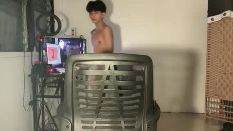 Snapshot of hot_cuteboy02 chatting on 9, 9, 2025 Kim online show from 9, 9, 2025