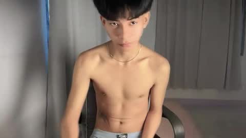 Snapshot of hot_cuteboy02 chatting on 18, 1, 2026 Kim online show from 18, 1, 2026