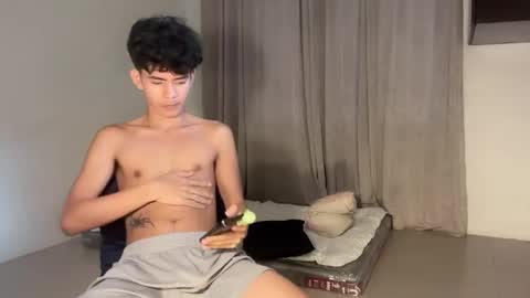 Snapshot of hot_cuteboy02 chatting on 18, 2, 2026 Kim online show from 18, 2, 2026