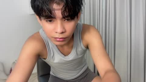 Snapshot of hot_cuteboy02 chatting on 17, 7, 2026 Kim online show from 17, 7, 2026