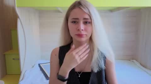 Snapshot of hot_kittie_hot chatting on 17, 6, 2026 hot_kittie_hot online show from 17, 6, 2026
