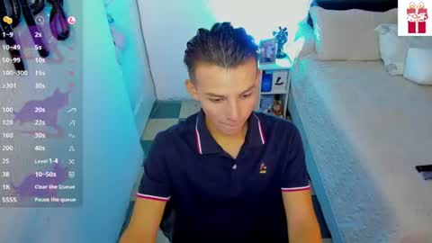 Snapshot of hot_latin_temptation chatting on 1, 7, 2026 Alejandro online show from 1, 7, 2026