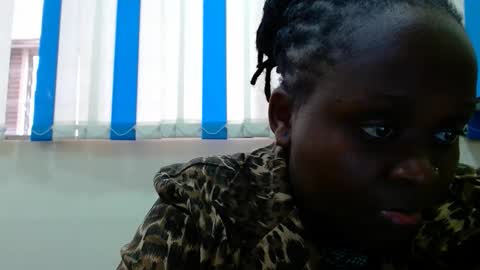 Linah online show from 12, 11, 2025