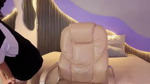 Alana online show from 2, 2, 2026