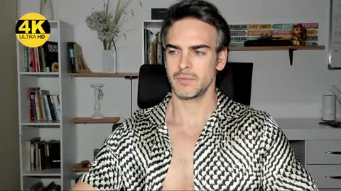 Snapshot of hot_martin25 chatting on 17, 12, 2024 Martin online show from 17, 12, 2024