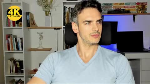 Snapshot of hot_martin25 chatting on 25, 12, 2024 Martin online show from 25, 12, 2024