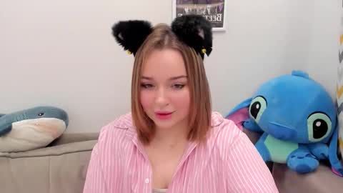 Snapshot of hot_moon_666 chatting on 8, 2, 2026 Moon online show from 8, 2, 2026