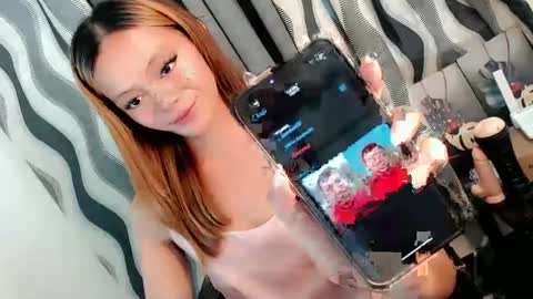 SWEET AGATHA online show from 20, 1, 2025