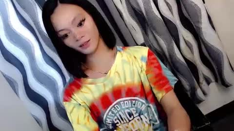 SWEET AGATHA online show from 15, 2, 2025