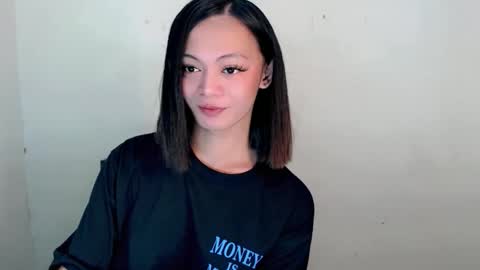 SWEET AGATHA online show from 27, 10, 2025