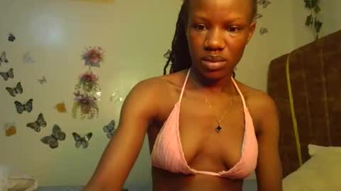 Snapshot of hot_petite100 chatting on 1, 11, 2025 hot petite100 online show from 1, 11, 2025