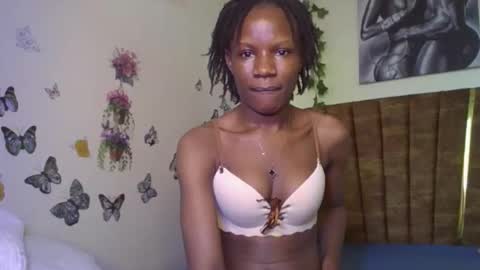Snapshot of hot_petite100 chatting on 7, 11, 2025 hot petite100 online show from 7, 11, 2025