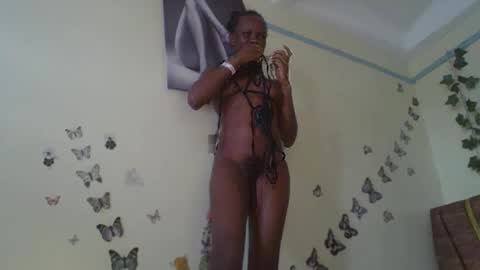 Snapshot of hot_petite100 chatting on 27, 11, 2025 hot petite100 online show from 27, 11, 2025