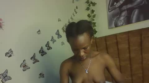 Snapshot of hot_petite100 chatting on 1, 12, 2025 hot petite100 online show from 1, 12, 2025