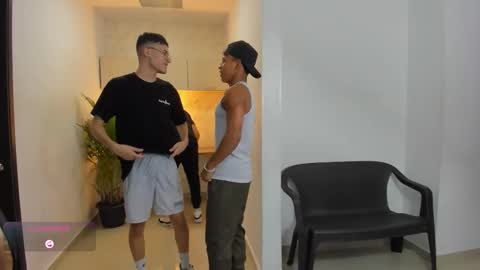 Vanesa Oliver and Andrew online show from 12, 10, 2025