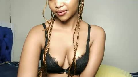 Snapshot of hot_sexy_babe chatting on 5, 6, 2026 Bellah online show from 5, 6, 2026