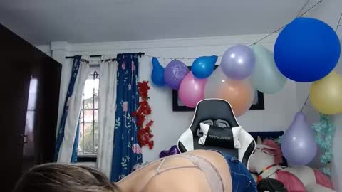 hot sexy bunny online show from 1, 2, 2025