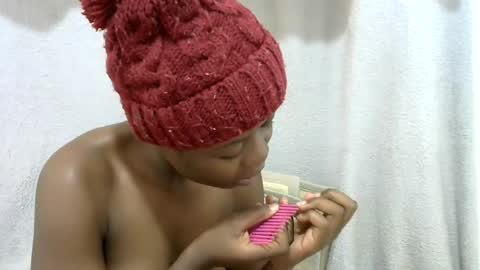 Snapshot of hot_shayla chatting on 17, 6, 2026 esiiii online show from 17, 6, 2026