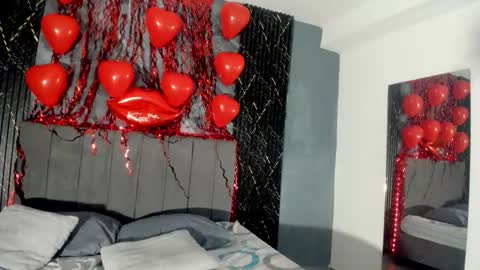 Hot Summer Boy online show from 14, 2, 2026