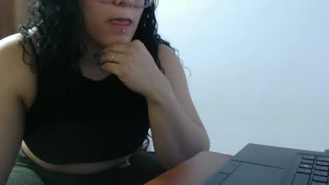 Hot and PowerHOPE U MISS ME online show from 7, 1, 2025