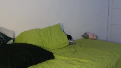 Hot and PowerHOPE U MISS ME online show from 22, 1, 2025