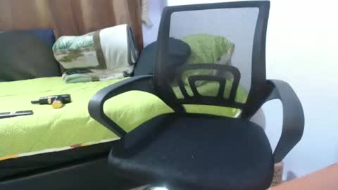 Hot and PowerHOPE U MISS ME online show from 4, 2, 2025