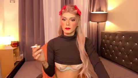 Snapshot of hotasiankenn chatting on 15, 11, 2025 Kenny online show from 15, 11, 2025