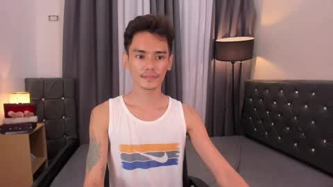 Snapshot of hotasiankenn chatting on 14, 12, 2025 Kenny online show from 14, 12, 2025