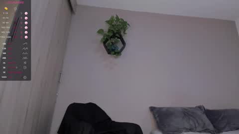 Snapshot of hotay_ chatting on 15, 12, 2024 Andrew xdres08 online show from 15, 12, 2024