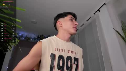 Snapshot of hotay_ chatting on 23, 12, 2024 Andrew xdres08 online show from 23, 12, 2024