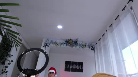 Snapshot of hotay_ chatting on 24, 12, 2024 Andrew xdres08 online show from 24, 12, 2024