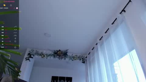 Snapshot of hotay_ chatting on 10, 1, 2025 Andrew xdres08 online show from 10, 1, 2025