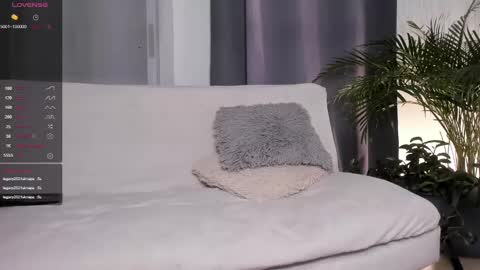 Snapshot of hotay_ chatting on 6, 2, 2025 Andrew xdres08 online show from 6, 2, 2025