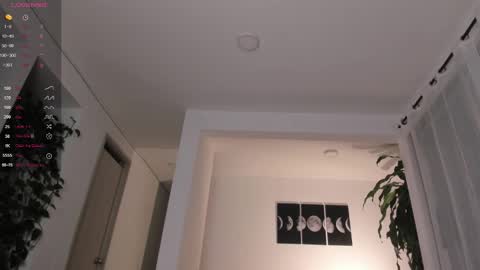Snapshot of hotay_ chatting on 8, 10, 2025 Andrew xdres08 online show from 8, 10, 2025