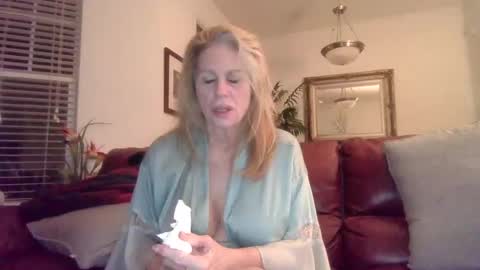 Snapshot of hotblondemilf1962 chatting on 6, 1, 2025 hotblondemilf1962 online show from 6, 1, 2025