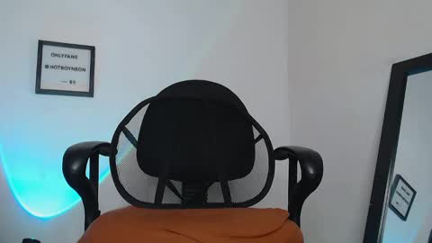 Alex Neon online show from 3, 1, 2025