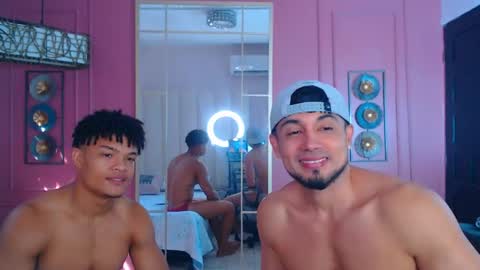 Snapshot of hotcrew_ chatting on 23, 5, 2026 Hussain aaron and Ekko online show from 23, 5, 2026