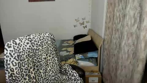 KRISS LUNA online show from 29, 11, 2025