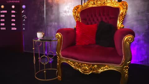 Snapshot of hotdesy_ chatting on 25, 1, 2025 Mistress online show from 25, 1, 2025
