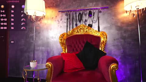 Snapshot of hotdesy_ chatting on 1, 2, 2025 Mistress online show from 1, 2, 2025