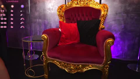 Snapshot of hotdesy_ chatting on 4, 2, 2025 Mistress online show from 4, 2, 2025