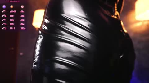 Snapshot of hotdesy_ chatting on 28, 2, 2025 Mistress online show from 28, 2, 2025
