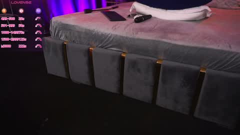 Snapshot of hotdesy_ chatting on 26, 9, 2025 Mistress online show from 26, 9, 2025