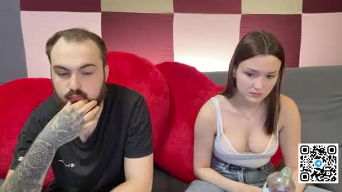 Snapshot of hotduoplay chatting on 23, 5, 2026 Max and Alina online show from 23, 5, 2026