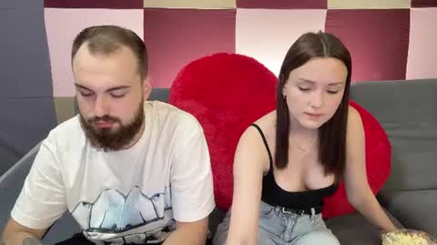 Snapshot of hotduoplay chatting on 8, 6, 2026 Max and Alina online show from 8, 6, 2026